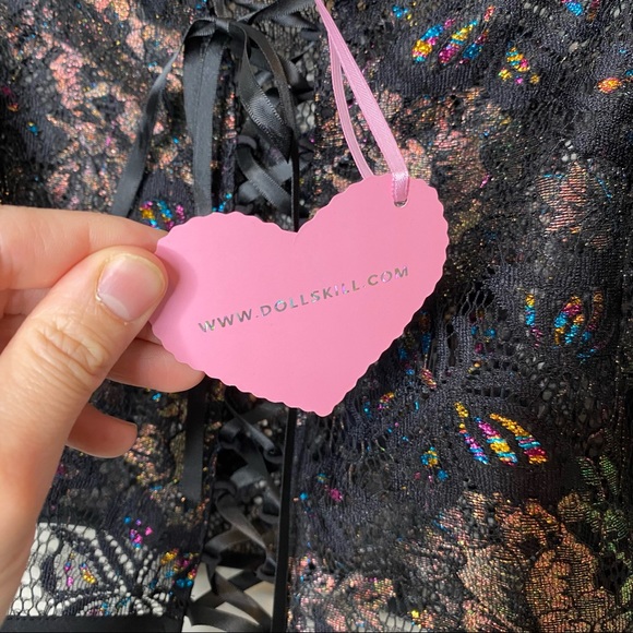 NWT Sugar Thrillz Iridescent Lace Cropped Bustier with Lace Up Front Puff Sleeve - Picture 10 of 10